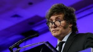 “A romper todo”: el kirchnerismo, según Javier Milei.