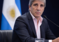 Luis Caputo intercambia deuda en pesos por bonos en dólares con el BCRA y prepara el terreno para un REPO