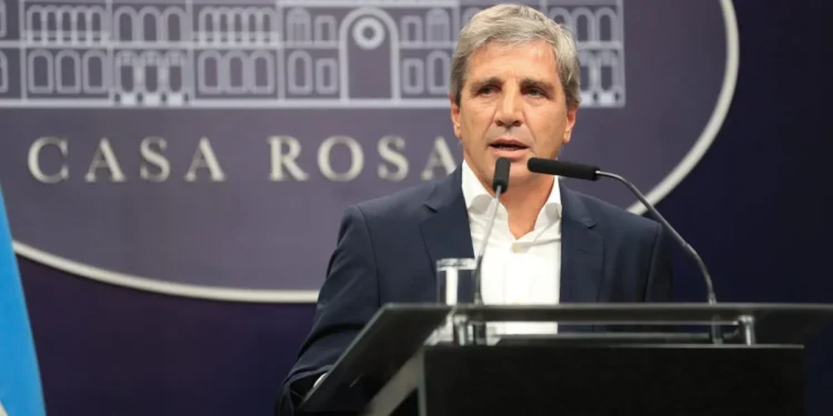 El Gobierno espera fondos internacionales y se prepara para abonar US$4300 millones a bonistas