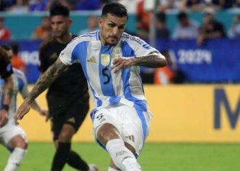 Scaloni anunció la disponibilidad de Paredes para el partido ante Egipto