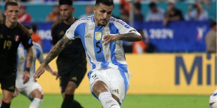 Scaloni anunció la disponibilidad de Paredes para el partido ante Egipto