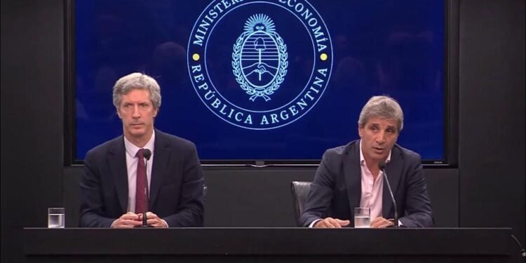 El Gobierno logra un financiamiento de US$ 3.200 millones mediante un acuerdo con tres entidades bancarias