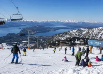 Vacaciones de invierno: más demanda y precios que presionan la inflación de julio