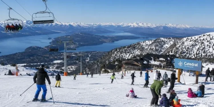 Vacaciones de invierno: más demanda y precios que presionan la inflación de julio