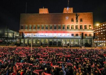 Celebración masiva en Oslo tras la clasificación de Noruega al Mundial