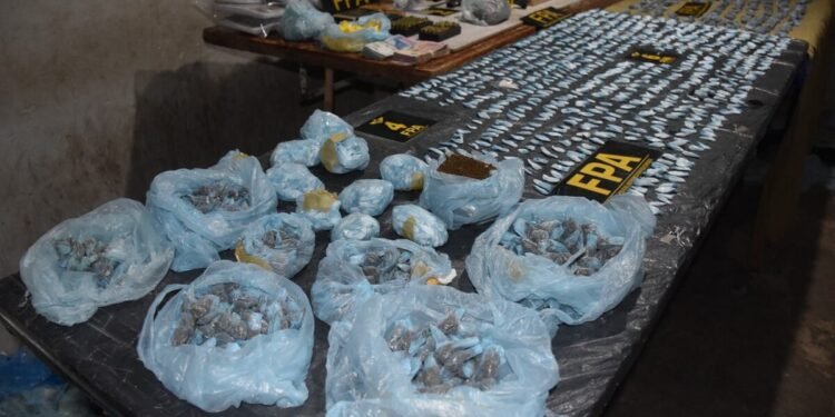 Operativo en Córdoba desmantela un búnker de drogas tras denuncias vecinales