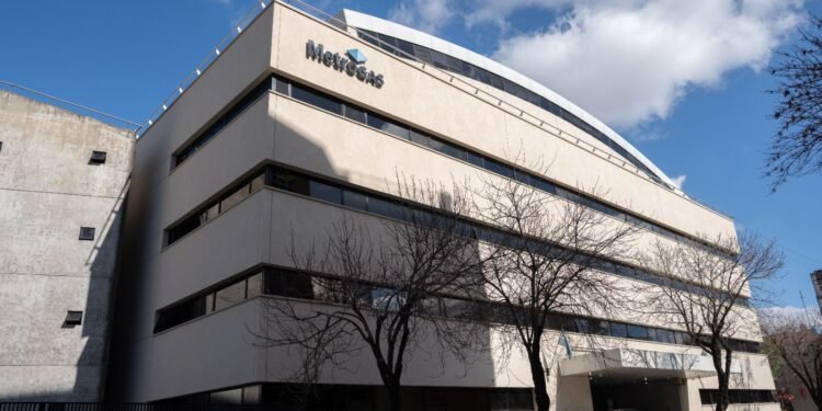 Avanza la venta de la principal distribuidora de gas del país y entra en su etapa decisiva