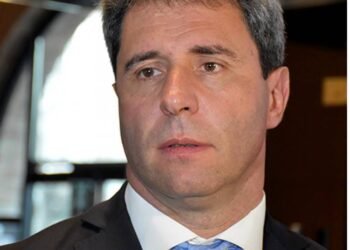 Movimientos en el peronismo: Sergio Uñac continúa su gira y se reúne con Anabel F. Sagastiuna, una figura del kirchnerismo