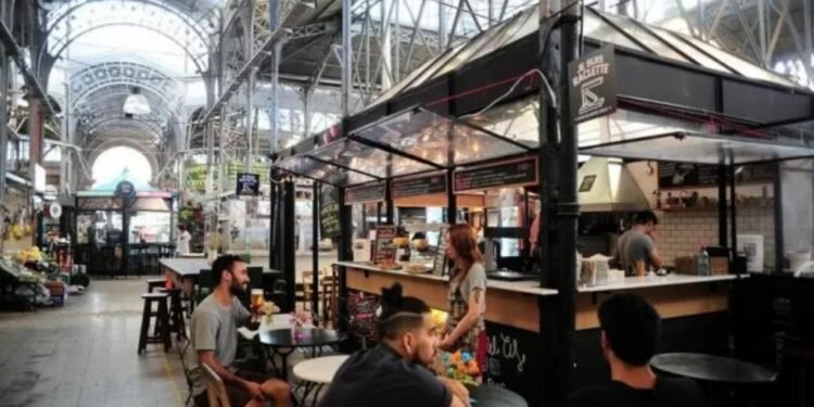 El descenso del consumo impacta en la gastronomía: un empresario comparte su experiencia y genera reflexión entre colegas del sector
