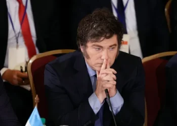 Una encuesta refleja pesimismo sobre la economía y una fuerte desaprobación del Gobierno