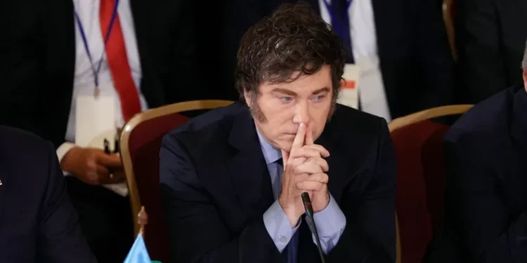 Una encuesta refleja pesimismo sobre la economía y una fuerte desaprobación del Gobierno