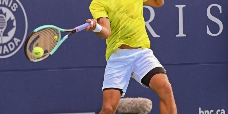 Mariano Navone logra el primer triunfo argentino en el Masters 1000 de Montreal al vencer a Berrettini en un partido interrumpido por la lluvia