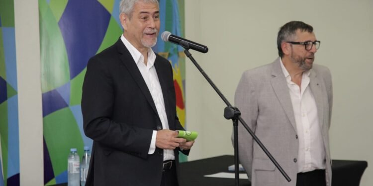Ferraresi fue designado en un nuevo cargo municipal con sueldo y adicionales en Avellaneda