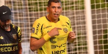 “No espero disculpas, eso es de cobardes”: el delantero del Deportivo Recoleta que fue expulsado habló sobre su incidente ante Boca
