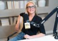 Mel Robbins, especialista en desarrollo personal: “Debés aprender a amar a tus padres por quienes son, no por quienes quisieras que sean”