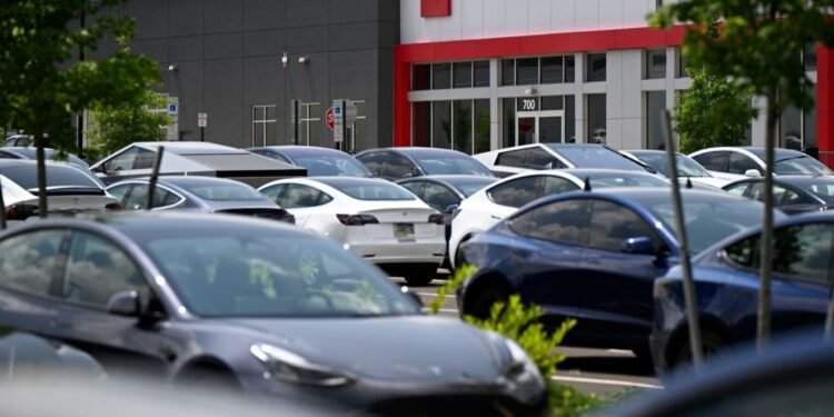 El Gobierno amplió el cupo para importar eléctricos sin arancel y Tesla podría desembarcar en 2027