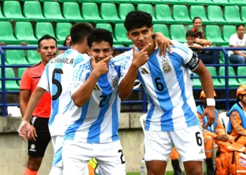 Un cántico de protesta en la semifinal: Argentina Sub-19 avanza a la final tras vencer a Perú
