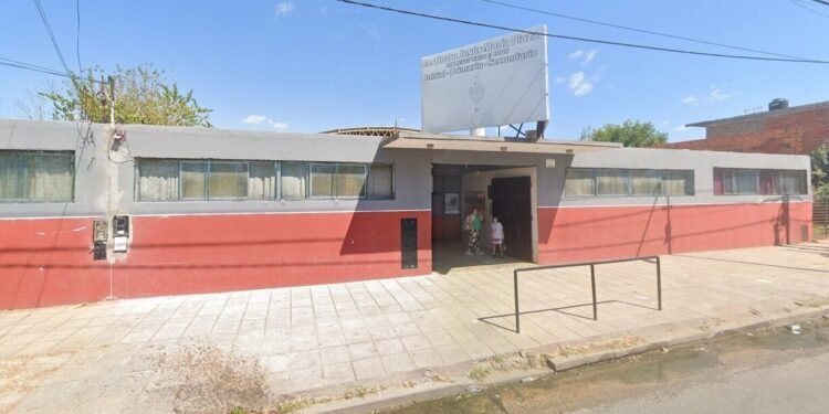 Incidente en La Matanza: un alumno lleva un arma al colegio y provoca una detonación