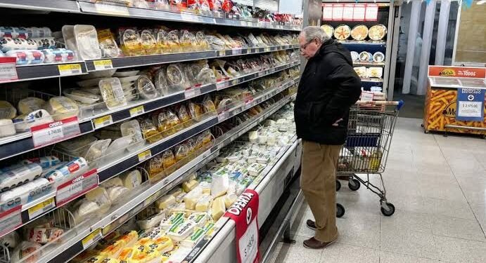 La confianza del consumidor mejoró en septiembre y subió 2,37%