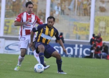 Un exjugador de Rosario Central que ahora trabaja como albañil: “Estamos laburando de eso y me gusta”