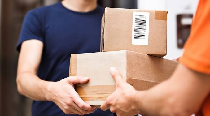 Las compras de argentinos en el exterior por courier superaron los US$850 millones y apuntan a un récord anual