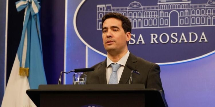 El Gobierno no pudo precisar si los extranjeros rechazados en la frontera eran los “30 mil terroristas” mencionados por Milei