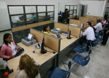 El Gobierno avanza hacia una nueva ronda de retiros voluntarios en el sector público