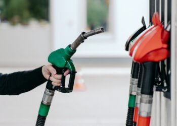 El costo de mantener un auto supera el salario mínimo: cuánto se necesita mensualmente